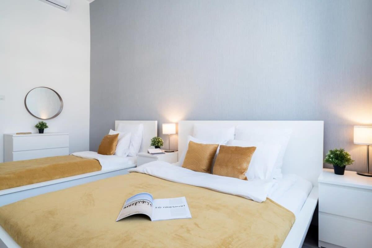 Large Apartment At Perfect Central Location بودابست المظهر الخارجي الصورة