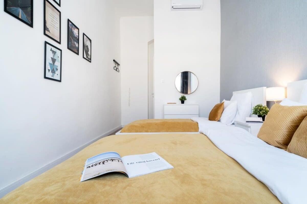Large Apartment At Perfect Central Location بودابست المظهر الخارجي الصورة